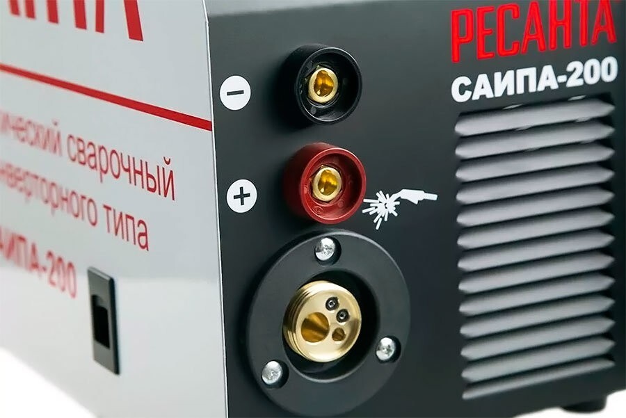 Сварочный аппарат инверторный п/а САИПА-200 Ресанта во Владивостоке